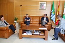 Reunin entre el equipo directivo del H. Univ. Poniente y el alcalde de El Ejido, Francisco Gngora